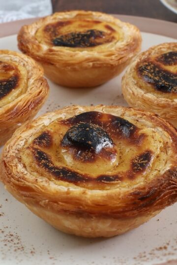 Pastel de Nata in a plate